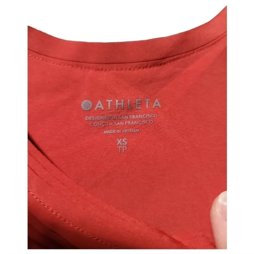 ATHLETA Featherweight Stretch Tank in Currant Red XS - Picture 6 of 7